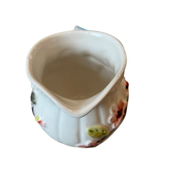 Botanical Collection by Corner Ruby 3D Floral Hummingbird Ceramic Creamer NEW - Picture 10 of 13